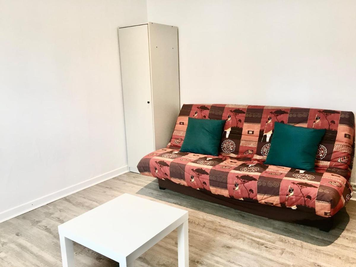 Ferienwohnung Studio Proche Centre, Zoo Et Axes Routiers Maubeuge Exterior foto